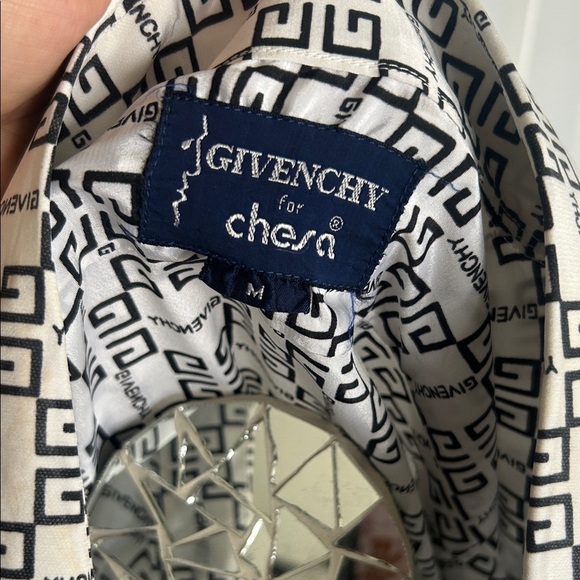 GIVENCHY Vintage Designer Black and White Patterned Women's Blouse Button Down - Picture 6 of 11